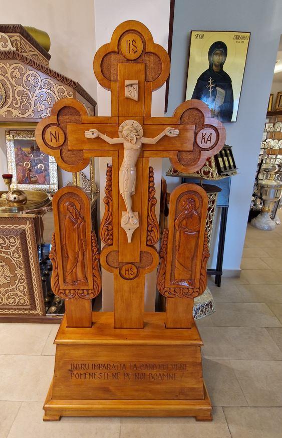 Troita sculptata din lemn masiv cu molene 200x85 cm. pe comanda